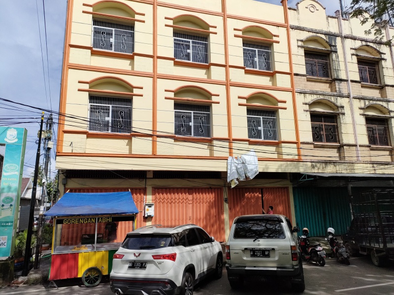 Ruko sewa tengah kota + lift barang